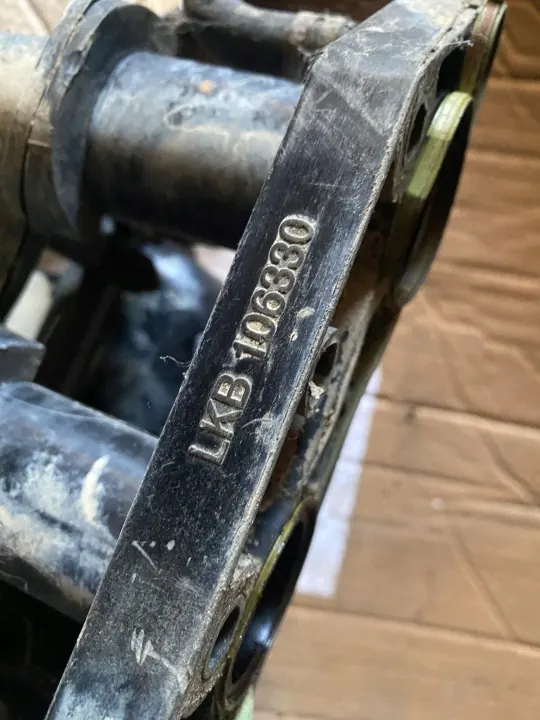 Colector de admisión Land Rover OEM LKB106330 1.8L image 5