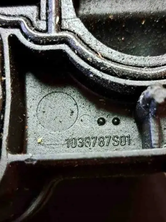 Gebruikte Audi OE inlaatspruitstuk OEM 1038787S01 image 4