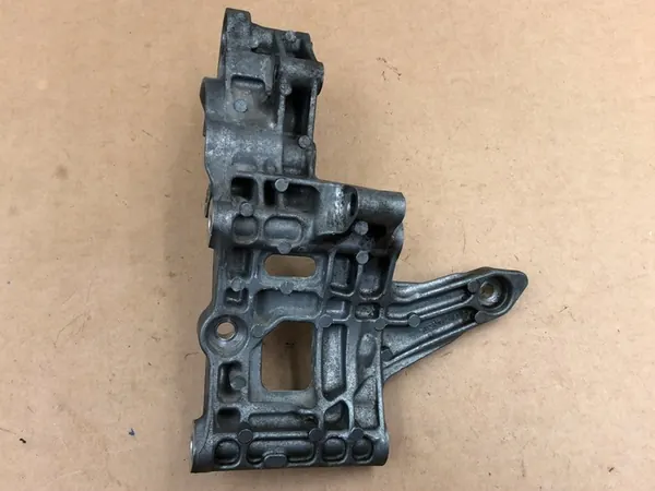 Support de Compresseur 06M260885AF AUDI RS5 S7 S6 image 5