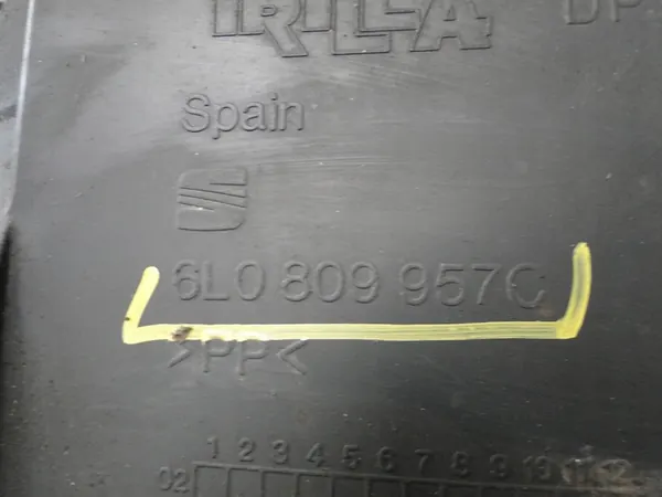 Front Left Wheel Arch Seat Cordoba 6L 6L5 6L0809957C image 4