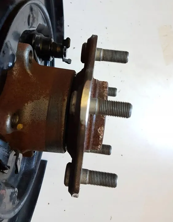 Mozzo ruota posteriore Nissan Qashqai 2010 43202JG01A image 3