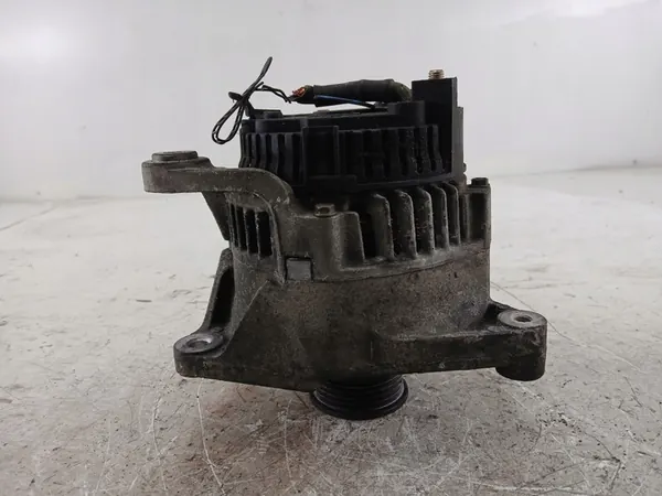 AUDI A4 B5 1.8 20V Generaattori 058903016B image 2