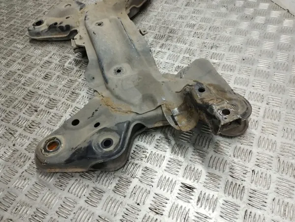 Subchasis Delantero Peugeot OEM AMD75715 - Usado image 4
