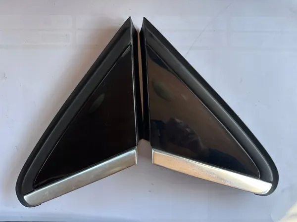 OEM A2466900787 Cache Triangle Rétro Mercedes Classe B image 2