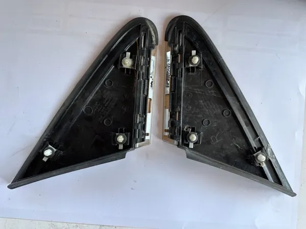 OEM A2466900787 Cache Triangle Rétro Mercedes Classe B image 5