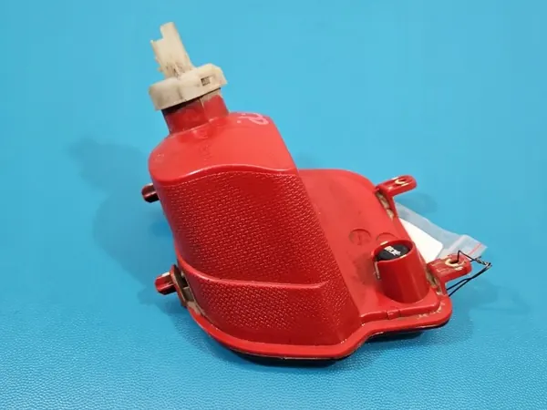 OEM 9811718380 Lanterna Traseira Direita Anti-Nevoeiro Peugeot 3008 II image 4