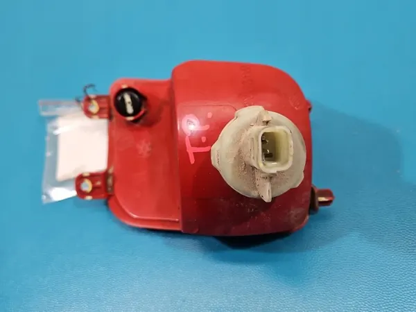 OEM 9811718380 Lanterna Traseira Direita Anti-Nevoeiro Peugeot 3008 II image 6
