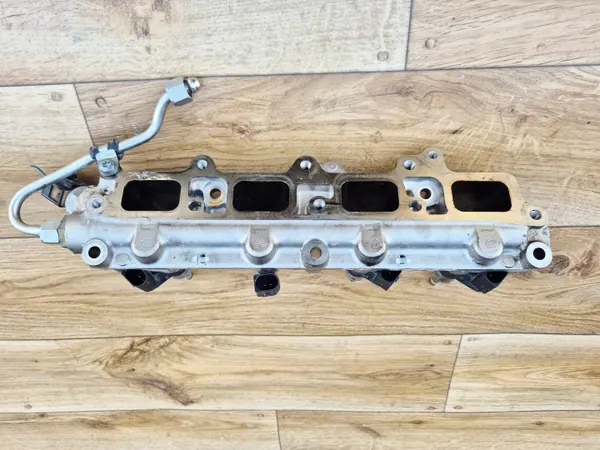 Inyector OEM 03C906036F para Motor 1.4 TFSI image 2