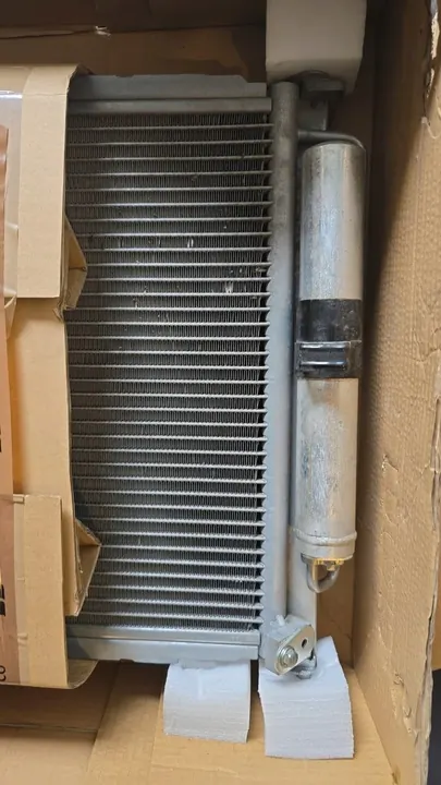 NRF 35886 Ilmastointikondensaattori image 4