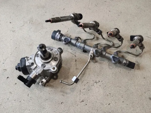 BMW X3 G01 insprutningssystem set OEM 8579230 image 2