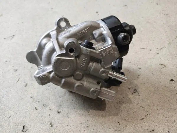 BMW X3 G01 insprutningssystem set OEM 8579230 image 4