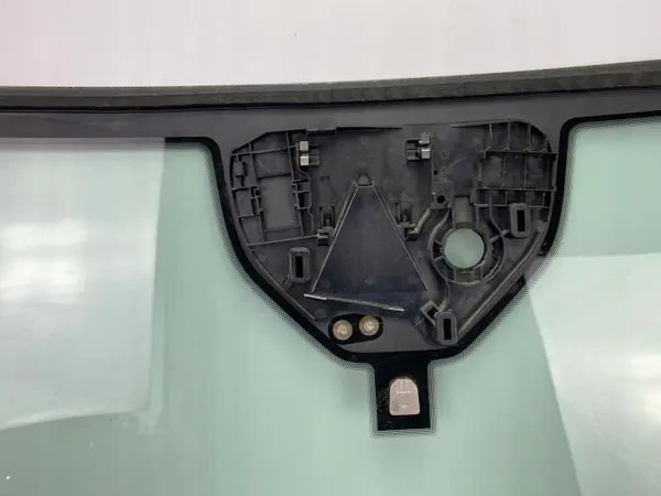 Pare-brise Ford OE d'occasion OEM LJ6B-S03100-AG image 3