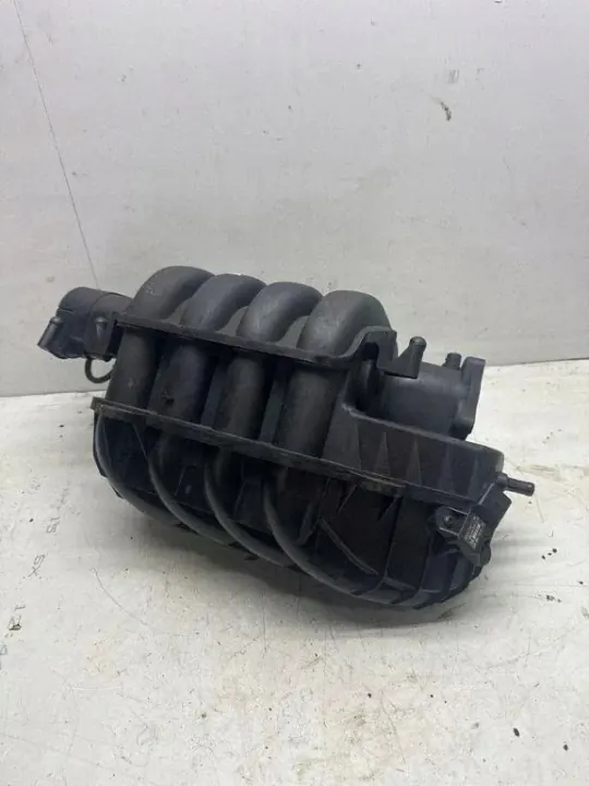 Intake Manifold VW GOLF V 06F133210M 2.0L 2005 image 2