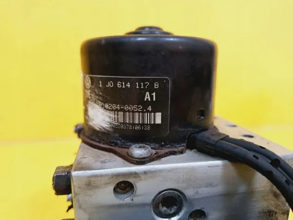 Pompe ABS OEM DRC100185 pour Audi A3 8L image 3