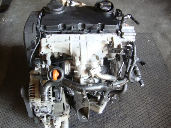 Moteur Audi A4 B7 A6 C6 2.0 TDI BRE 140ch image 2