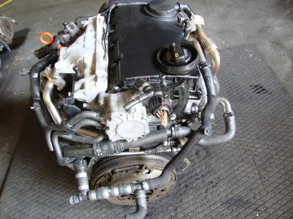 Moteur Audi A4 B7 A6 C6 2.0 TDI BRE 140ch image 4