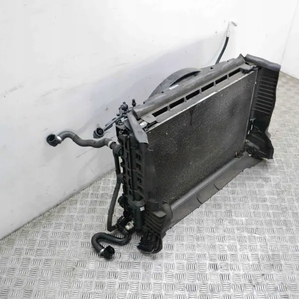 Pièce de refroidissement OEM A0999062100 Mercedes-Benz E image 4
