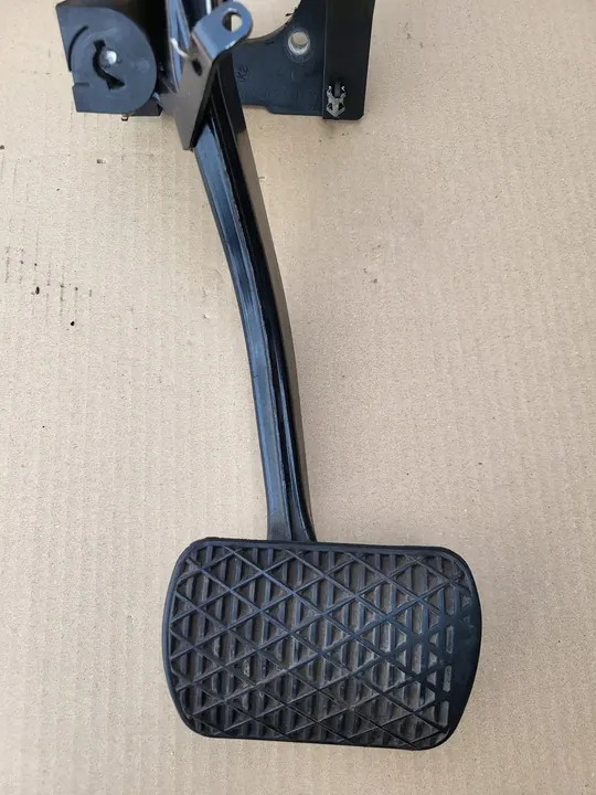 Bremspedal Mercedes E-Klasse W211 OE 1232910082 image 2