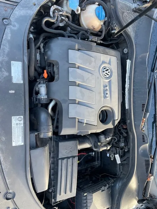 Tuyau Intercooler Gauche VW Passat B6 1.6 TDI 2010 image 4