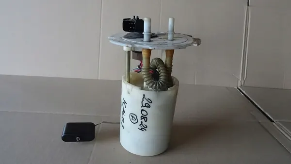 Brandstofpomp DAEWOO KALOS 1.4 16V 96537125 image 6