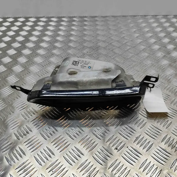 BMW 7-sarjan pakopää OEM 51128063168 Käytetty image 5