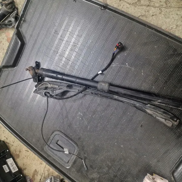 Elektrisk aktuator baklucka VÄNSTER/HÖGER för ALHAMBRA SHARAN 2010+ image 6