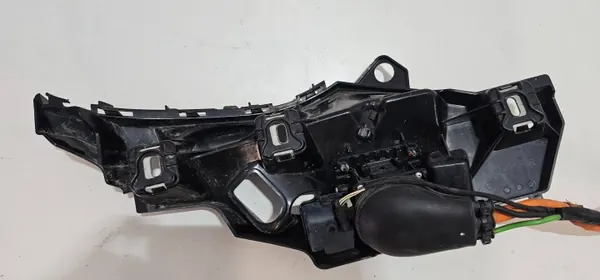 Tomada de carga Mercedes W205 OEM A2055400627 image 5