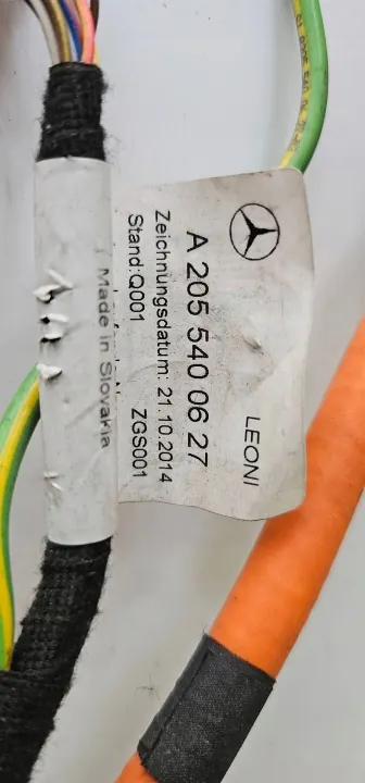 Tomada de carga Mercedes W205 OEM A2055400627 image 7