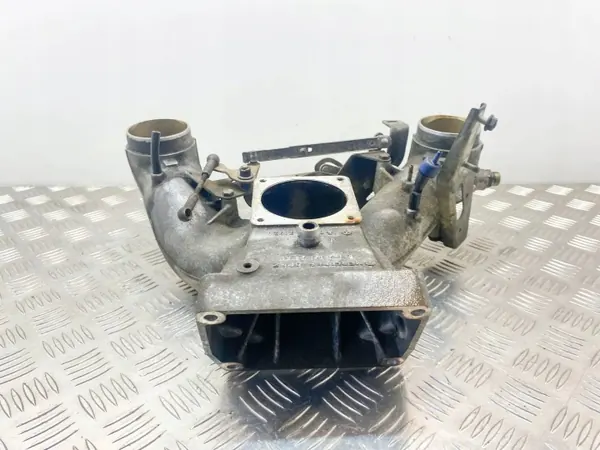 Käytetty imukansi OEM 1041414801 Mercedes-Benz SL:lle image 5