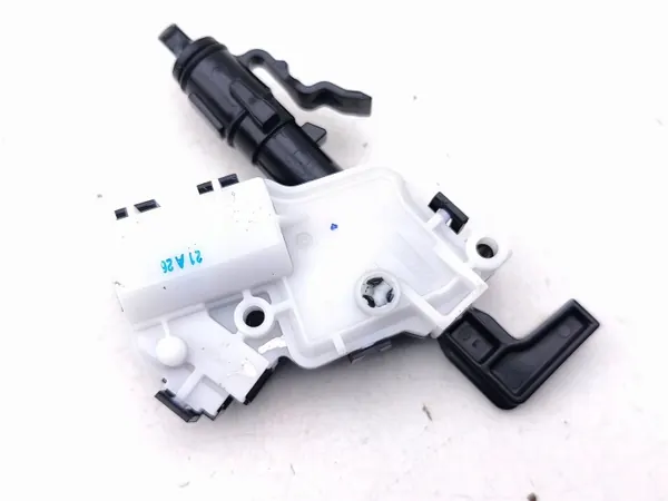 Actuador tapa combustible Nissan Qashqai J12 OEM AMD224188 image 5