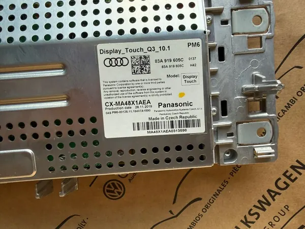Audi Q3 83A MMI Display OEM 83A919605C Gebraucht image 4
