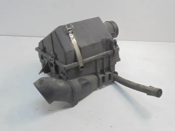 MERCEDES E W124 Ilmansuodattimen kotelo image 3