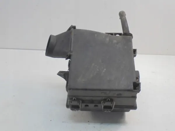 MERCEDES E W124 Ilmansuodattimen kotelo image 7