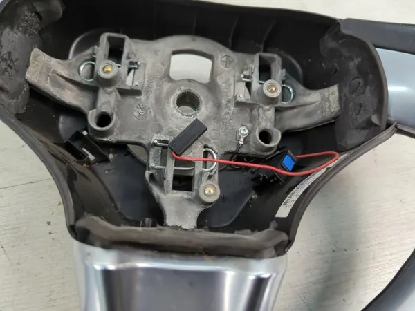 Volante Citroen DS3 2015 OEM 96719964ZD image 3