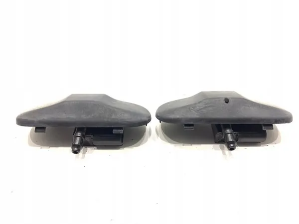 Wiper Nozzles Set VW Passat B8 image 2