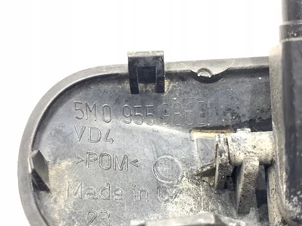 Wiper Nozzles Set VW Passat B8 image 4