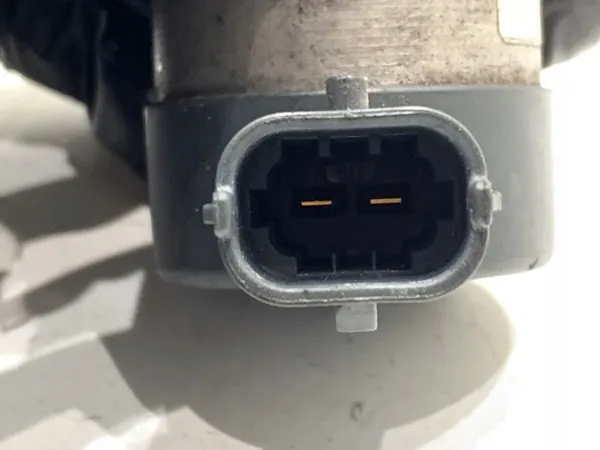 Régulateur Pression Carburant OEM 0281006464 Jaguar F-Pace image 3