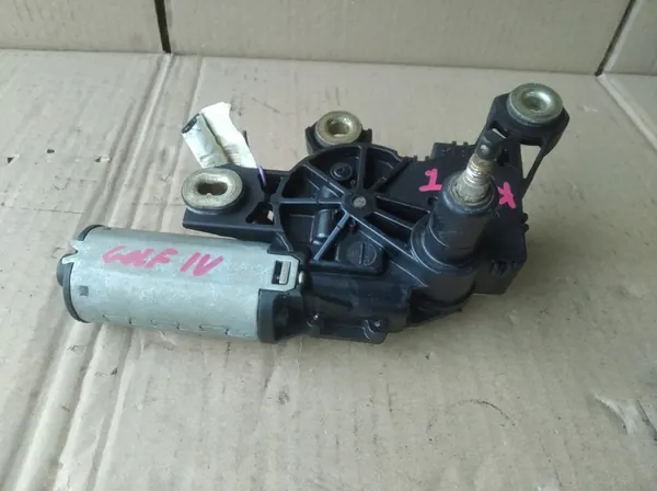 Heckwischermotor VW Golf IV Kombi image 2