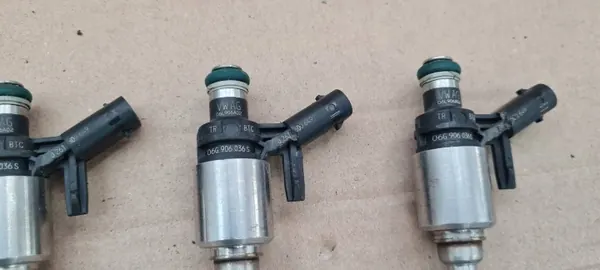 Inyectores Audi A4 B9 Set OEM 06G906036S image 4