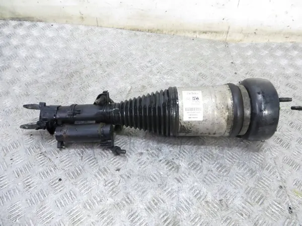 Mercedes W205 Etu Oikea Jousitus OEM A2053200525 image 2