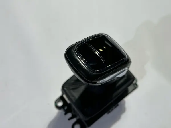 Selector de cambios Maserati Ghibli OEM 06701263140 image 6
