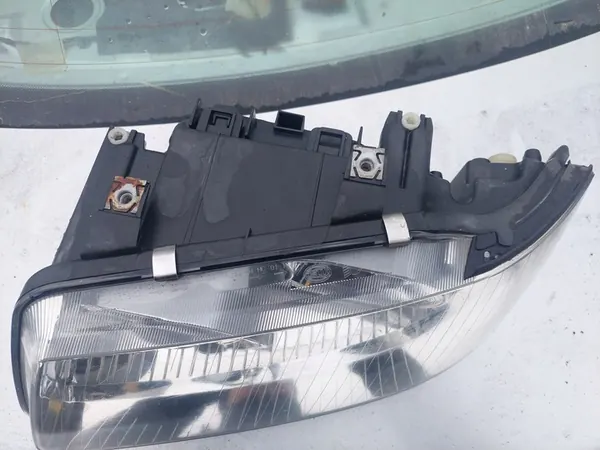 Faros izquierdo Audi A3 8L 00-03 OEM image 5