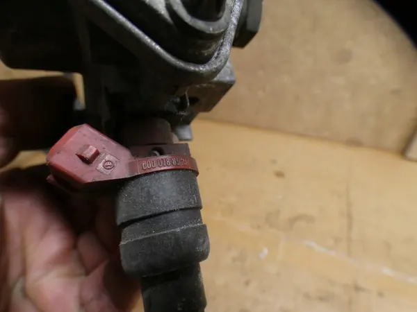 Rampe d'injection Mercedes-Benz OE image 3