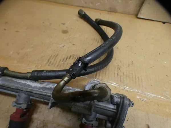 Rampe d'injection Mercedes-Benz OE image 5