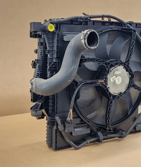 Ventilador de Radiador Completo VW Amarok 2010-2019 image 2