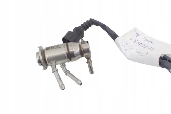 Jeep Compass AdBlue-injector OEM 68375220AA Gebruikt image 2