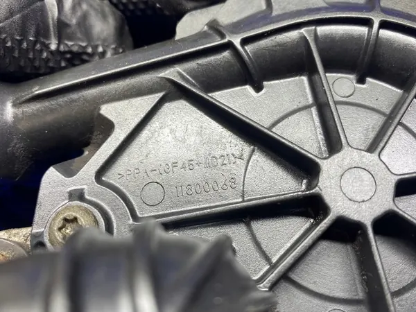 Toissijainen ilmanpumppu Insignia A 2.8 T A28NET 55560133 image 9