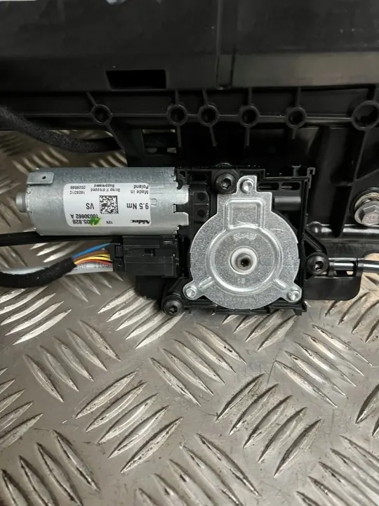 Volvo XC90 Panoramakaton Verho OEM 31395521 image 4