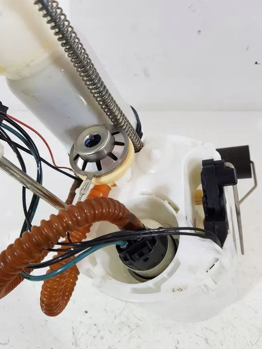 Brandstofpomp 7243974 BMW F20 F21 11-15 N13B16A image 7