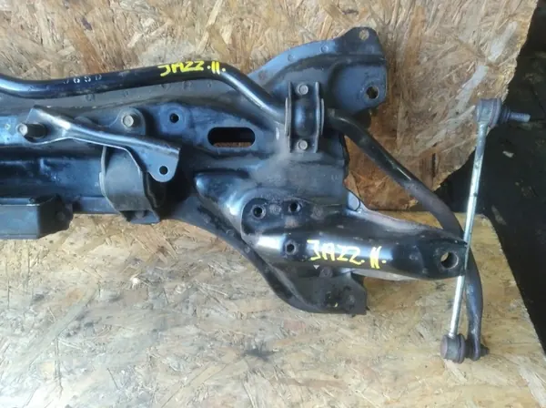Motorfästesbracket OEM BELKA SANKI för Honda Jazz II image 3